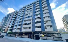 Ponta Verde apartamento próximo a praia